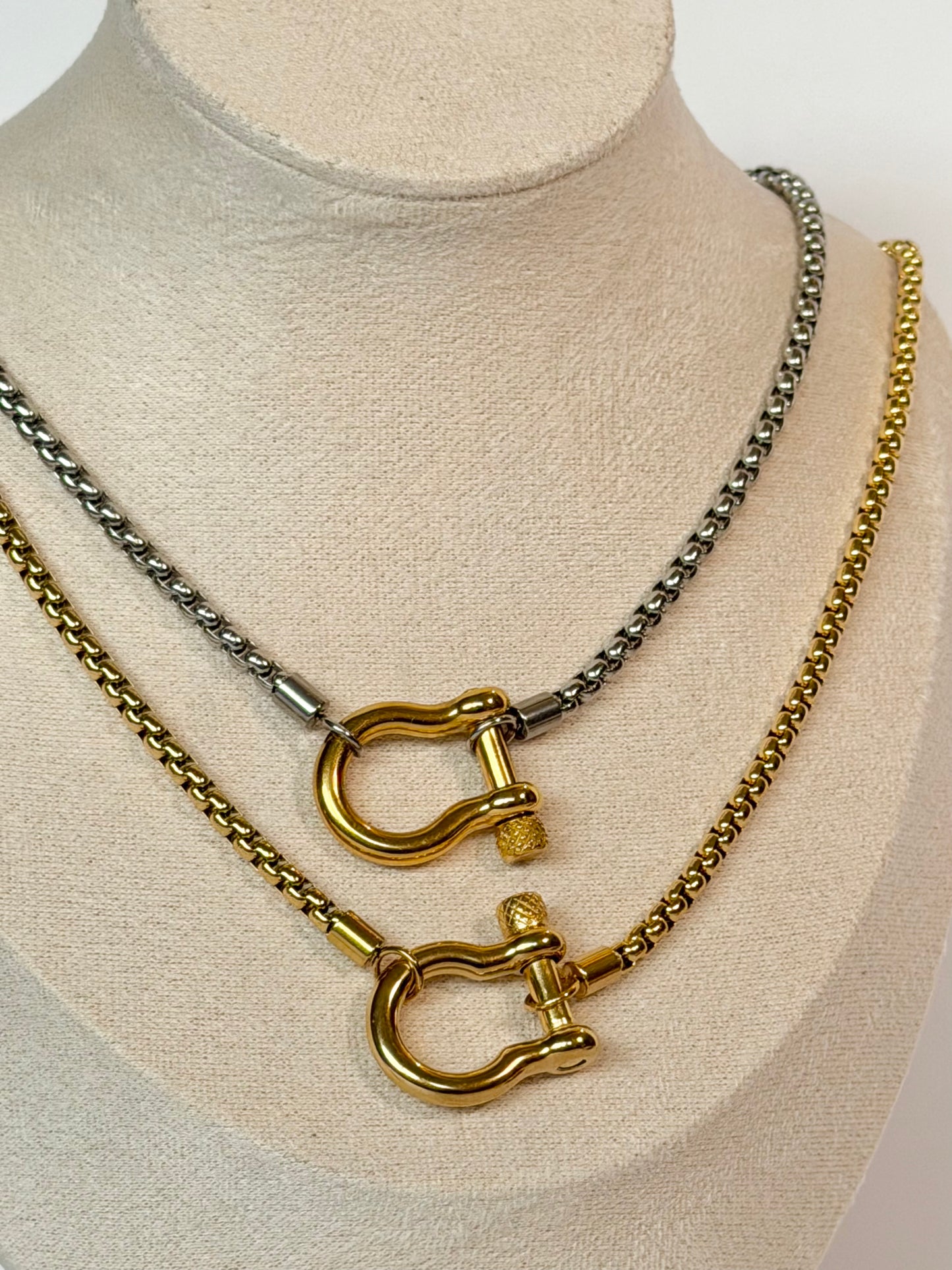 Horse Shoe Necklace