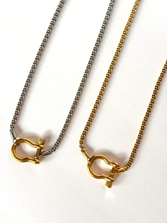 Horse Shoe Necklace